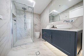 Seahorse Inn Hotel & Villas