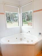 Seahorse Inn Hotel & Villas