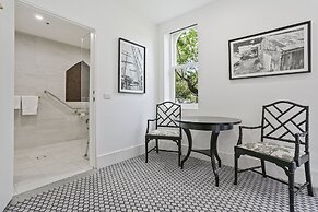 Seahorse Inn Hotel & Villas