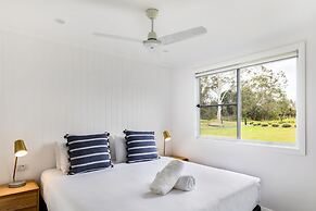 Seahorse Inn Hotel & Villas