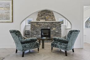 Seahorse Inn Hotel & Villas