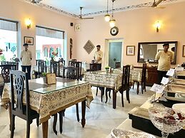 Suryaa Villa - A City Centre Hotel