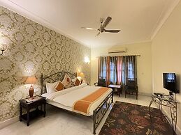Suryaa Villa - A City Centre Hotel