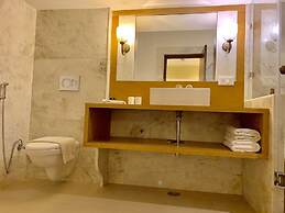 Suryaa Villa - A City Centre Hotel