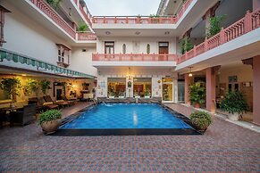 Suryaa Villa - A City Centre Hotel