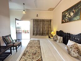 Suryaa Villa - A City Centre Hotel