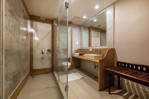 Suryaa Villa - A City Centre Hotel
