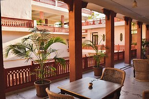 Suryaa Villa - A City Centre Hotel