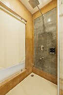 Suryaa Villa - A City Centre Hotel