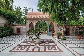 Suryaa Villa - A City Centre Hotel