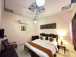 Suryaa Villa - A City Centre Hotel