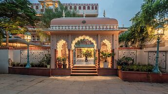Suryaa Villa - A City Centre Hotel