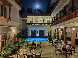 Suryaa Villa - A City Centre Hotel