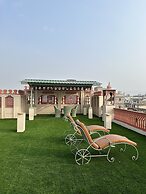 Suryaa Villa - A City Centre Hotel