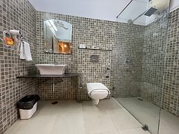 Suryaa Villa - A City Centre Hotel