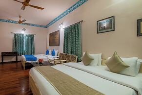 Suryaa Villa - A City Centre Hotel