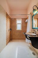 Suryaa Villa - A City Centre Hotel