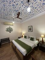 Suryaa Villa - A City Centre Hotel
