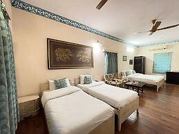 Suryaa Villa - A City Centre Hotel