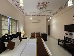 Suryaa Villa - A City Centre Hotel