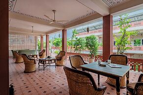 Suryaa Villa - A City Centre Hotel