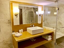 Suryaa Villa - A City Centre Hotel