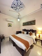 Suryaa Villa - A City Centre Hotel