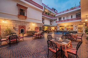 Suryaa Villa - A City Centre Hotel