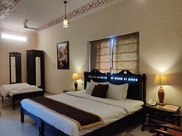 Suryaa Villa - A City Centre Hotel