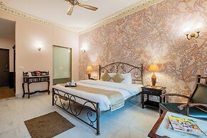 Suryaa Villa - A City Centre Hotel