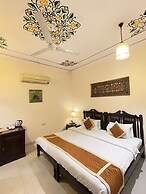 Suryaa Villa - A City Centre Hotel