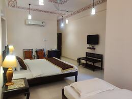Suryaa Villa - A City Centre Hotel