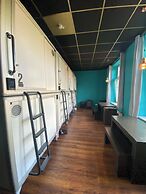 Singer109 Hostel