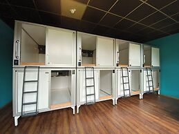 Singer109 Hostel
