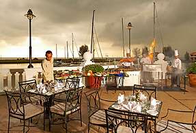 Avillion Admiral Cove