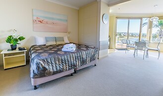 The Bluff Resort Apartments