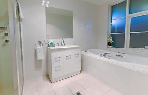 The Bluff Resort Apartments