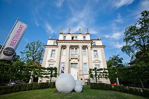 Platinum Palace Boutique Hotel & SPA