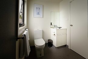 Georges Bay Apartments