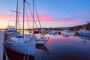 Georges Bay Apartments