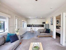 Georges Bay Apartments