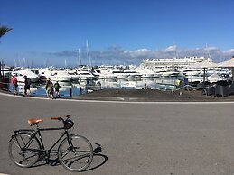 Marina Plaza - Apartments