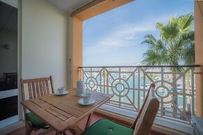 Marina Plaza - Apartments