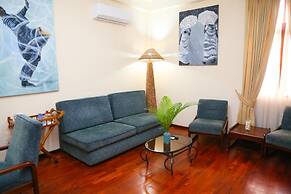 Coconut Grove Regency Hotel