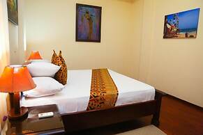 Coconut Grove Regency Hotel