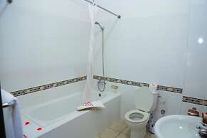 Coconut Grove Regency Hotel