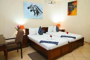 Coconut Grove Regency Hotel