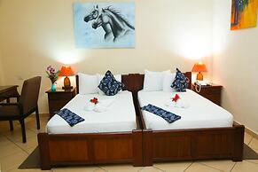 Coconut Grove Regency Hotel