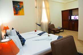 Coconut Grove Regency Hotel