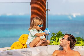 Villa del Palmar Cancun Luxury Beach Resort & Spa